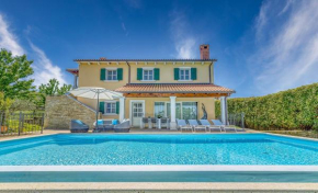 Villa Sana with Heated Pool